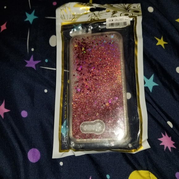 3 / $20 Nwt Super awesome cell phone case - Picture 3 of 3